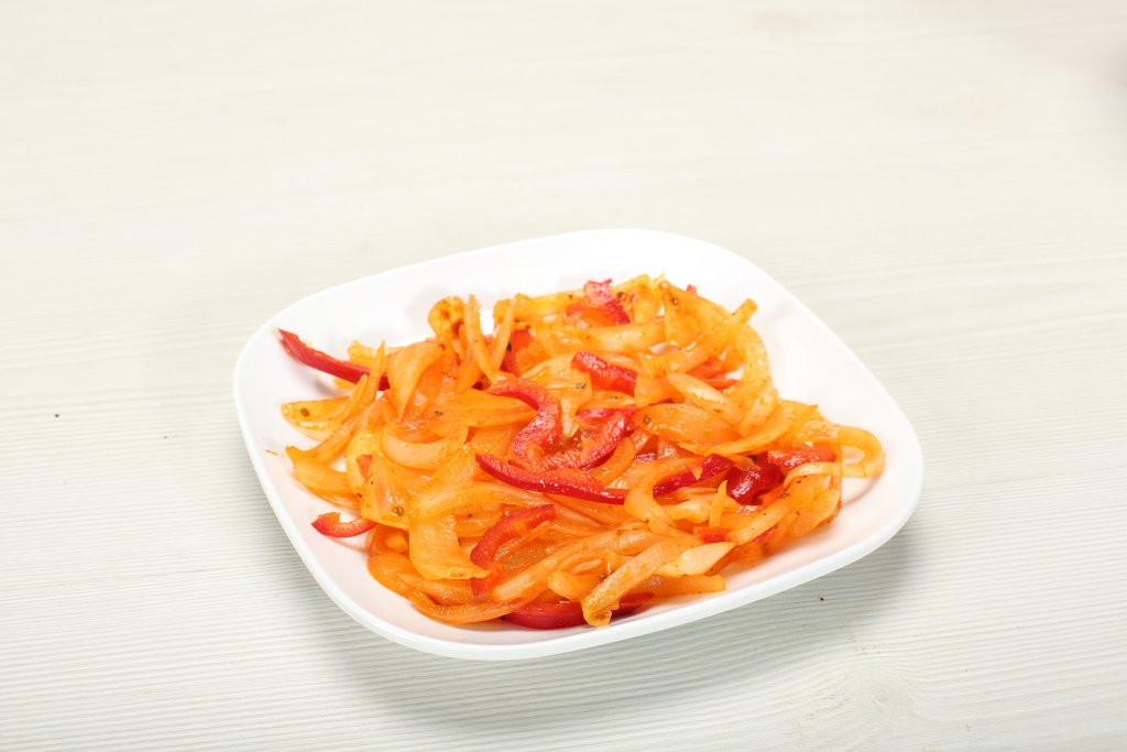 Pişmiş Soğan Salatası